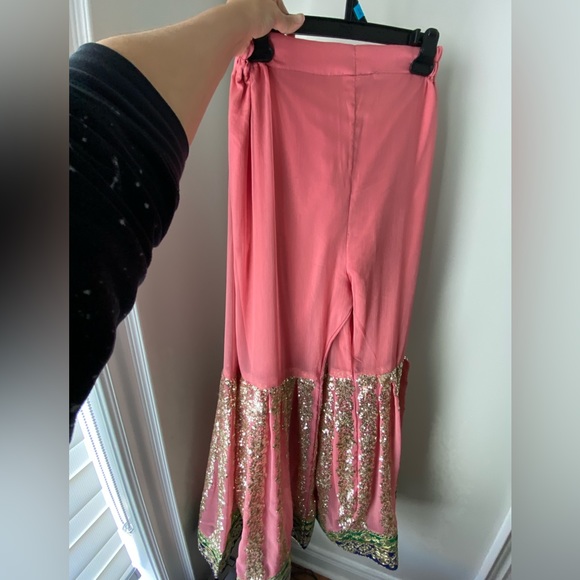 Pakistani/Indian Gharara Suit - 2 pcs - Picture 12 of 12